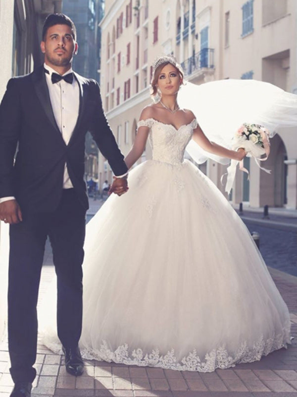 Off The Shoulder Sweetheart Ball Gown Wedding Dresses